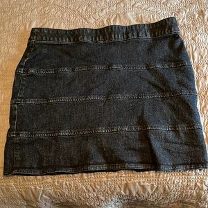 SOLD ✔️New York Company Mini Jean Skirt!